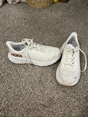 Hoka tennis shoes